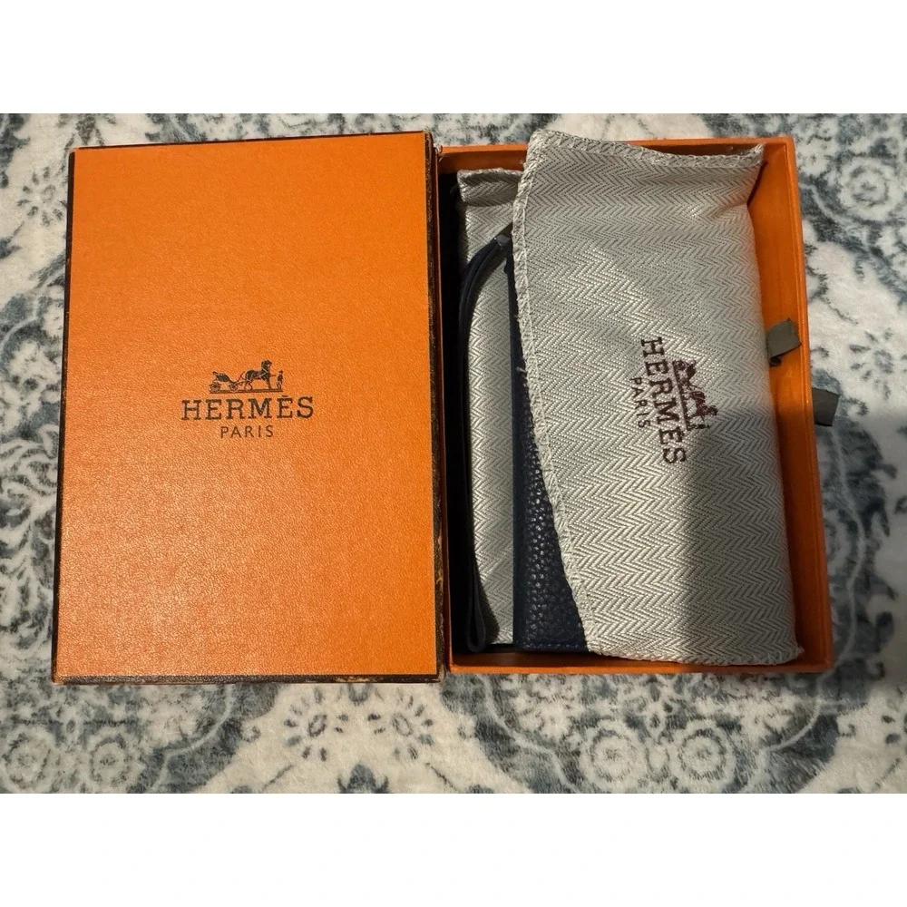 Hermes Paris Vintage Iphone Wallet Case W Box. Authentication Card In Box